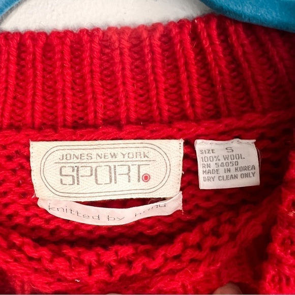 Vintage Jones New York Sport Red Hand Knitted 100% Wool Crew Neck Sweater Small - Picture 4 of 8
